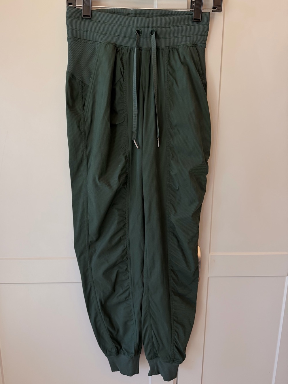 Lululemon Dance Studio Mid-Rise Jogger *Full Length Legacy Green Size 2